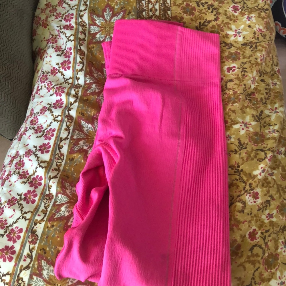 Hot pink gym shark leggings size small